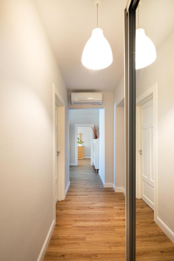 Cozy 2 Bedroom Apartment In Riga Centre Exterior foto